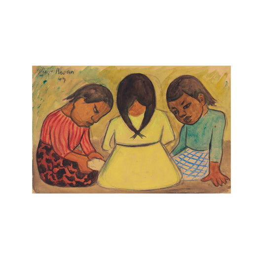 TRES NIÑAS SENTADAS EN EL SUELO