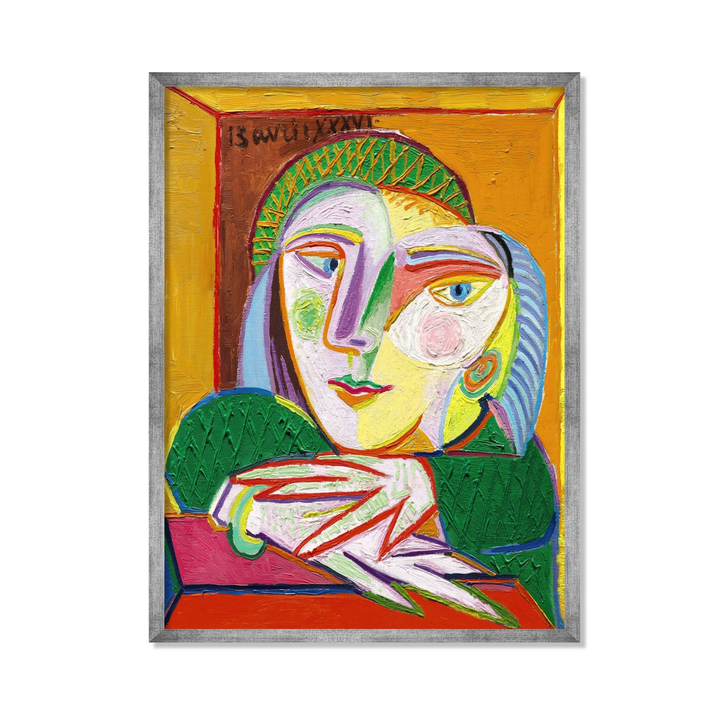 MUJER JUNTO A LA VENTANA