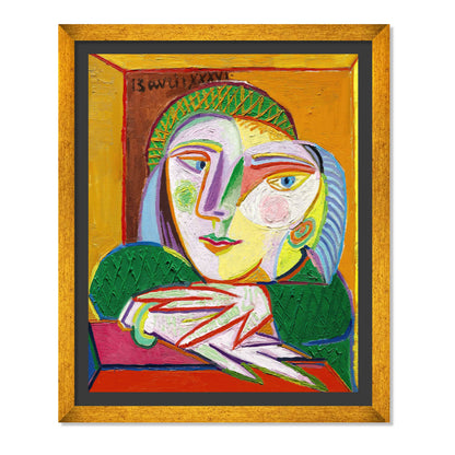 MUJER JUNTO A LA VENTANA