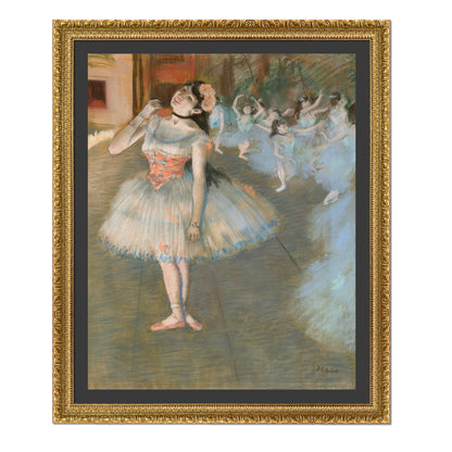 BAILARINA EN EL ESCENARIO