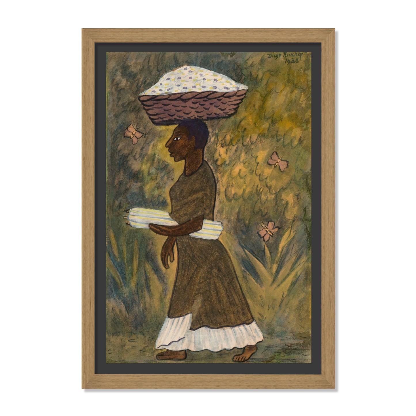 MUJER PORTANDO UNA CANASTA